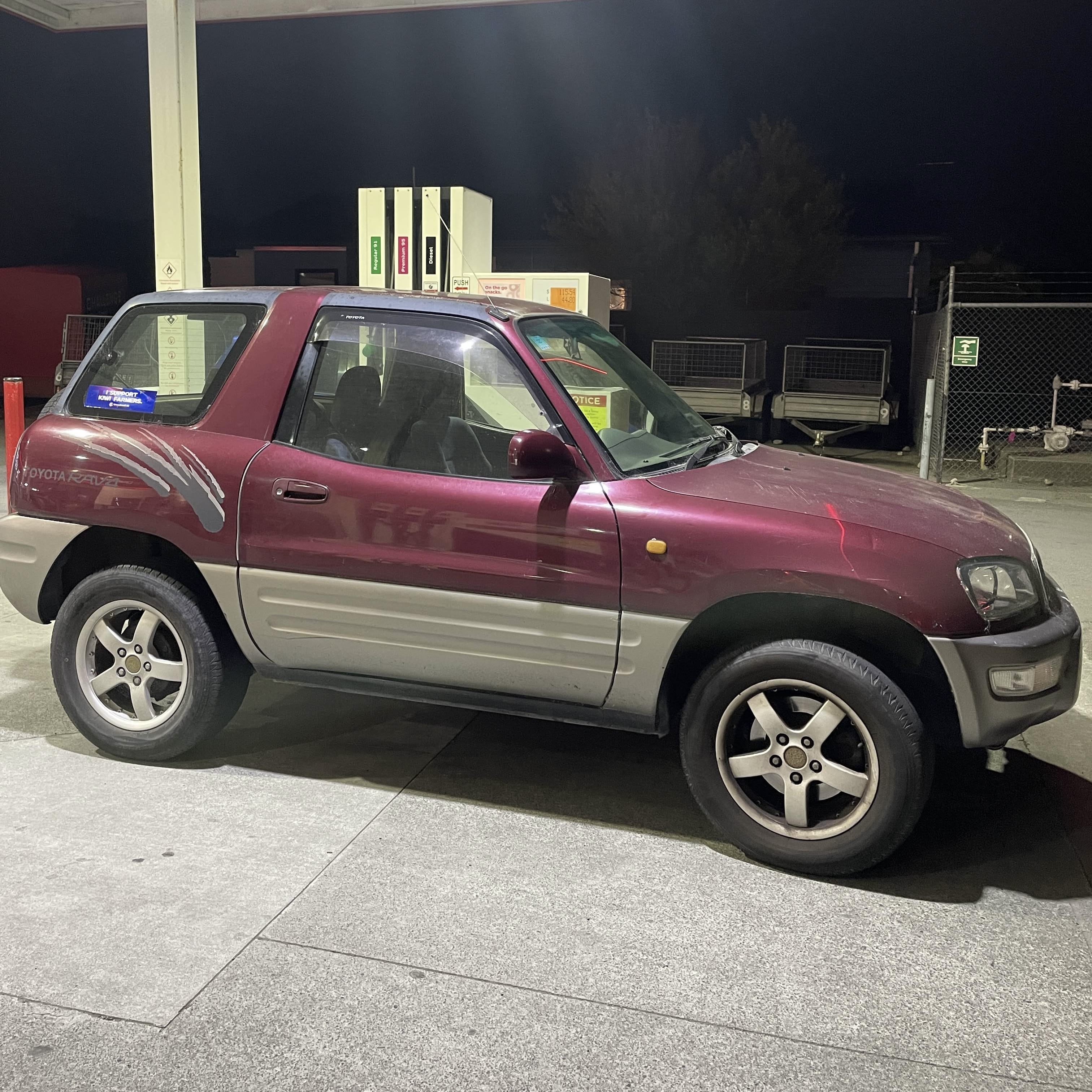 RAV4